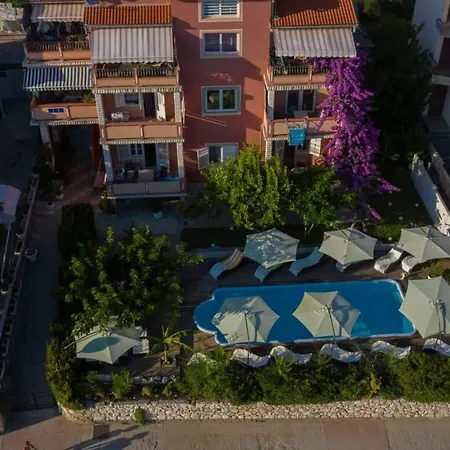 Mare 2 Apartment *