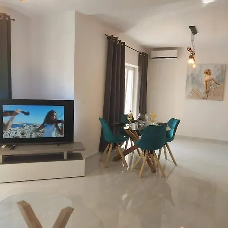 Mare 2 Apartment Banjol